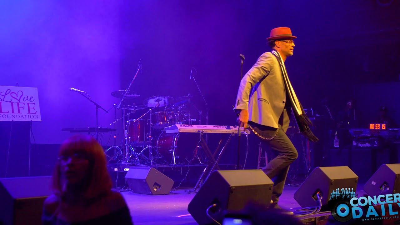 Eric Benet performs 