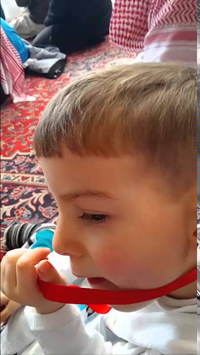 MEDİNE'DE GÜZEL BİR EZAN OKUNUŞU