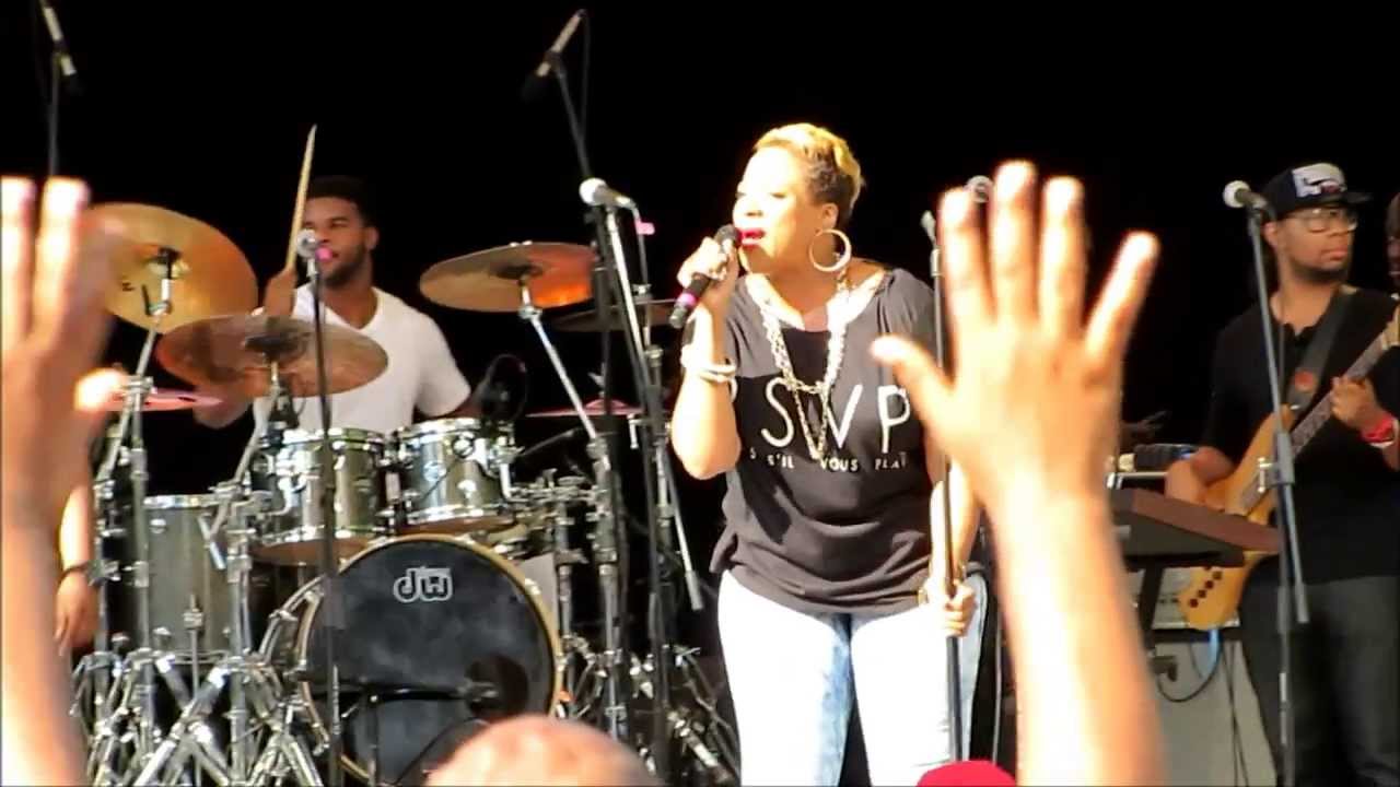 Kierra Sheard: 
