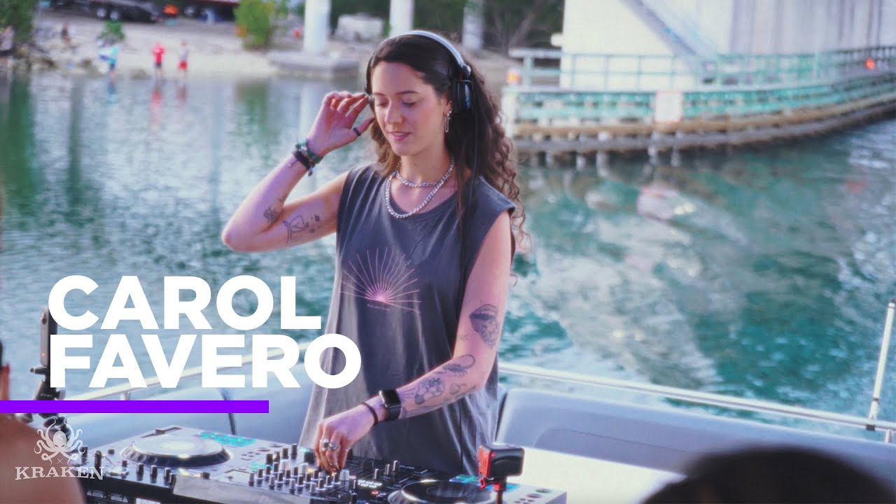 Carol Fávero at Kraken X - Haulover Sandbar, FL