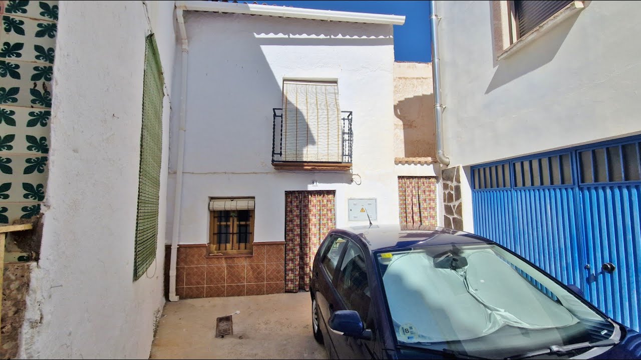 G182 - Casa Escondida, Fornes village, Granada