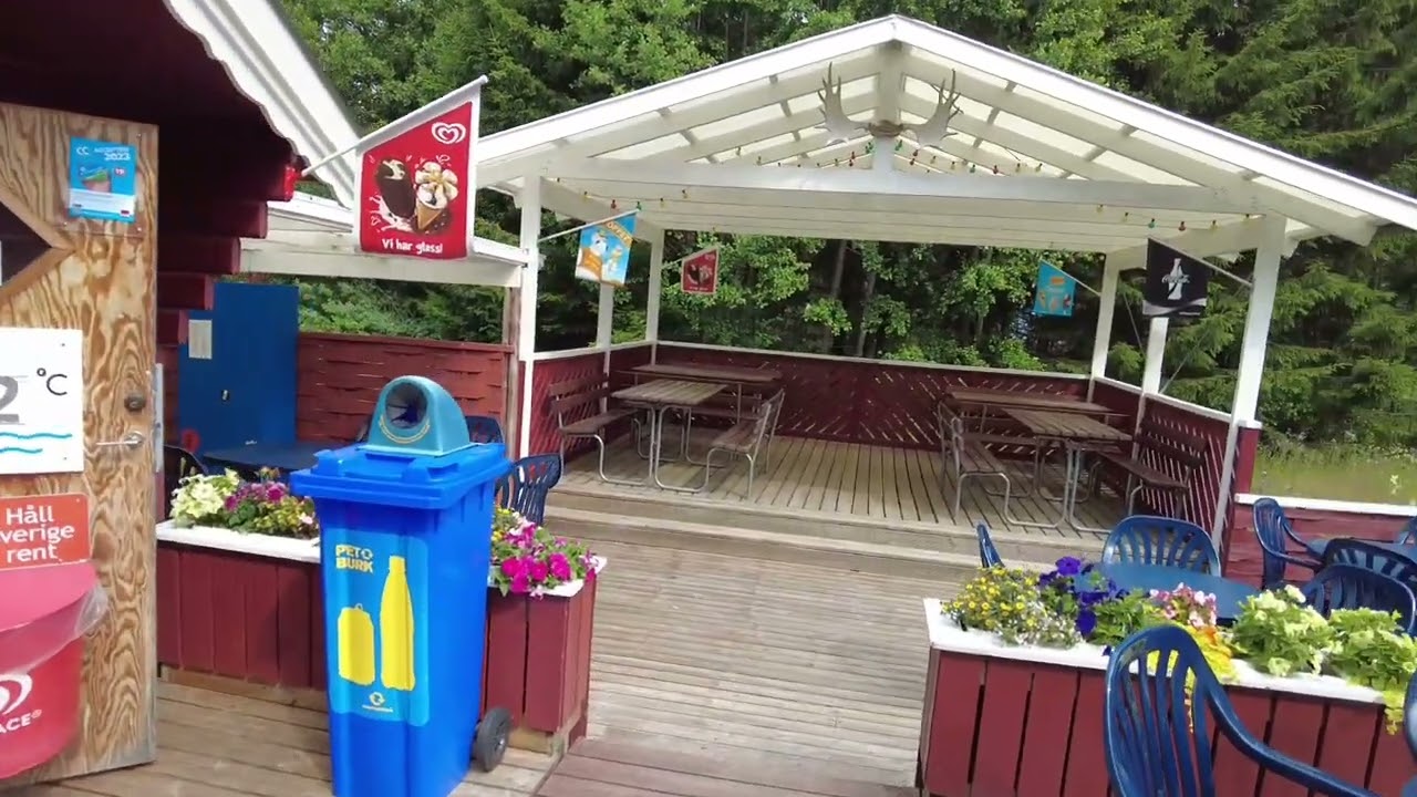 En helg på otterbergets camping vid sjön skagern, och lite av vår trädgård på slutet av filmen.