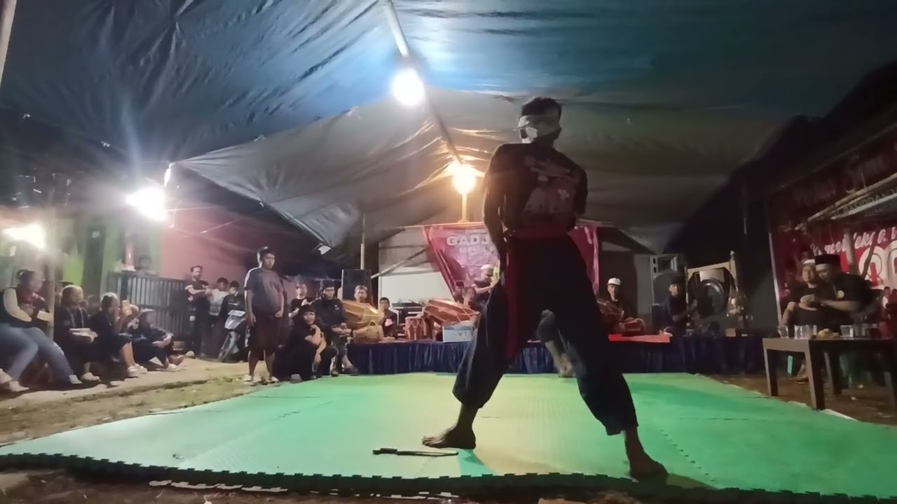 @putrapasirpang dalam raraga napakeun DEMONSTRASI roni - akbar