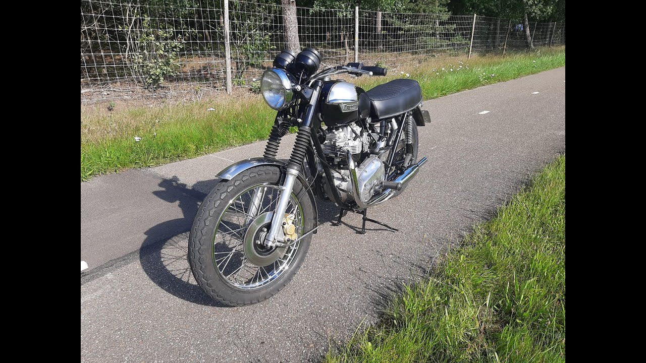 Restoration Triumph Bonneville T140 1978