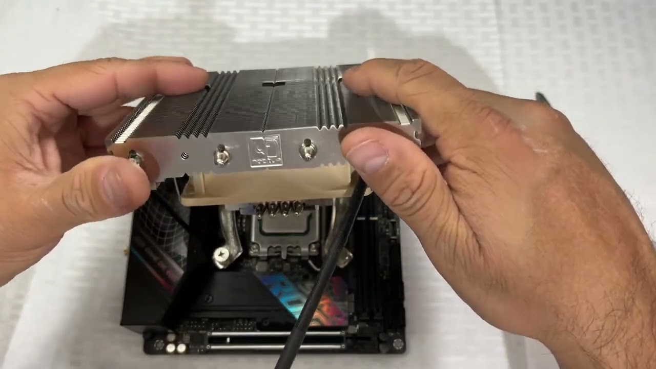 Rog Strix Asus B760i + NH-L12 Ghost edition