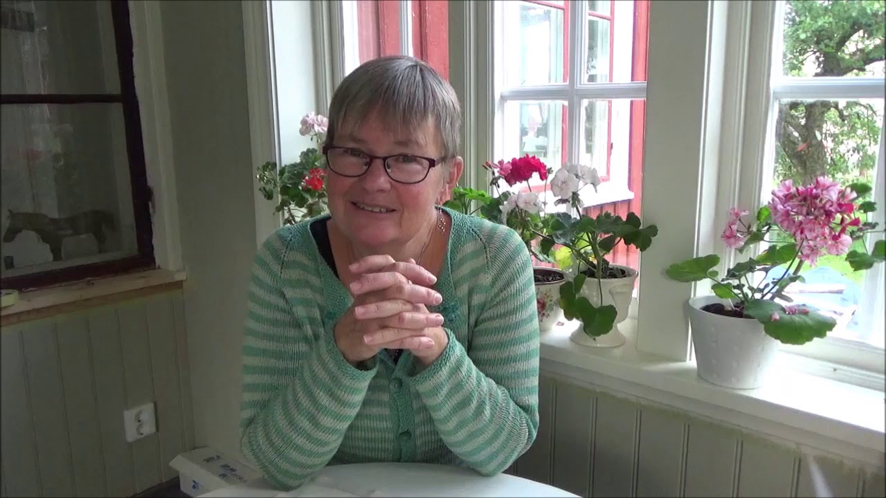 Avsnitt 22, 2019 Höstarbete i trädgården och massor stickprojekt