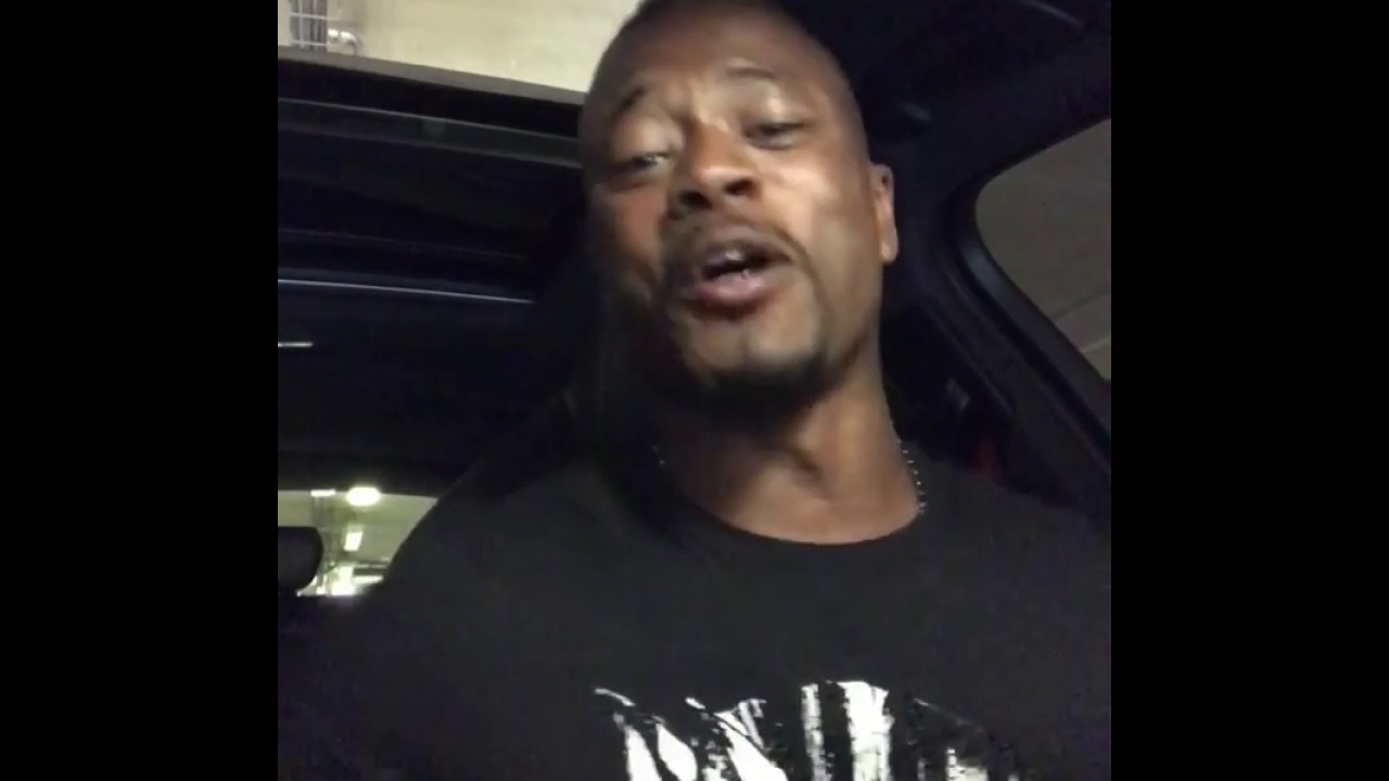 Patrice Evra singing ''I Feel Good'' 😂😂😂