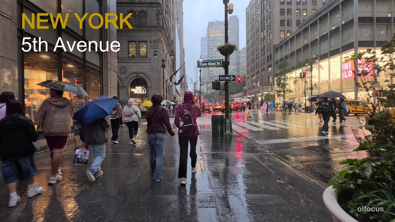 New York / 5th Avenue Rain Walk 4K | Midtown Manhattan on a Summer Evening / NYC 4К 60fps