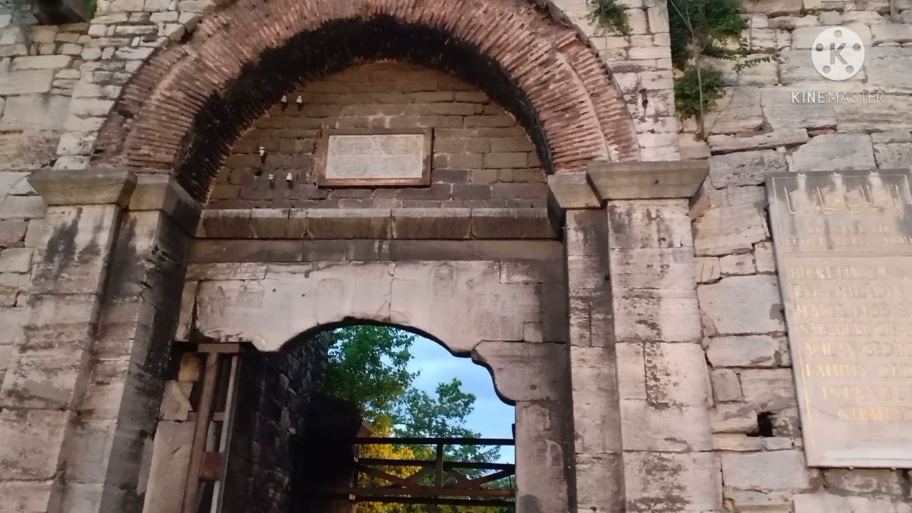 Dari pintu gerbang inilah Fatih Sultan Mehmet II memasuki kota Constantinople
