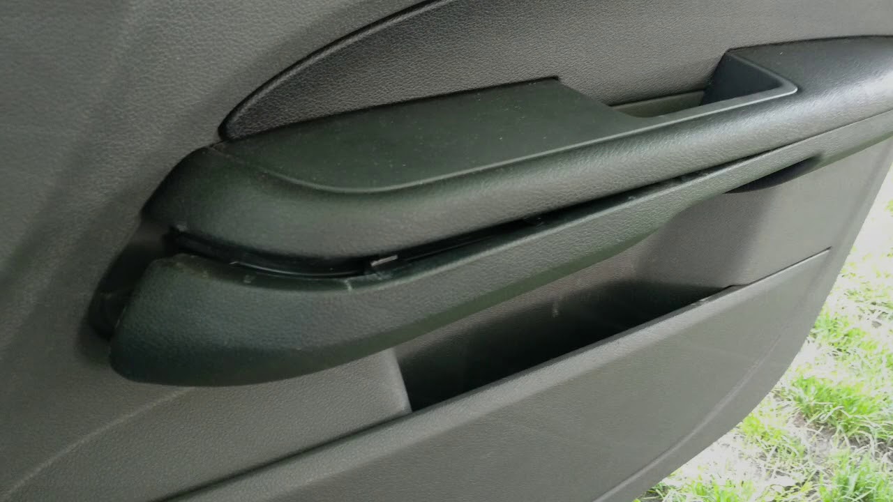 Jak zdjąć obicie drzwi w Ford Focus mk2 / How to take off the doors in Ford Focus mk2 [PL/EN]