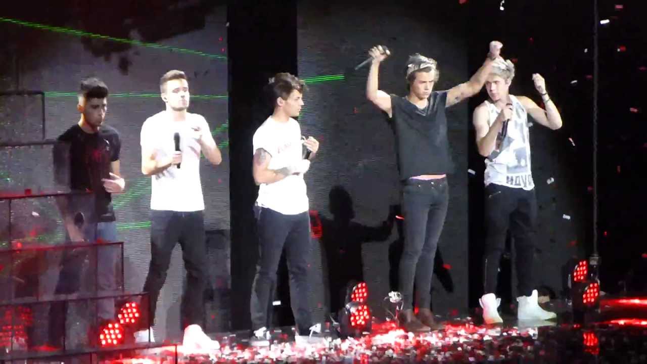 One Direction -  Kiss You - Houston July 21 2013