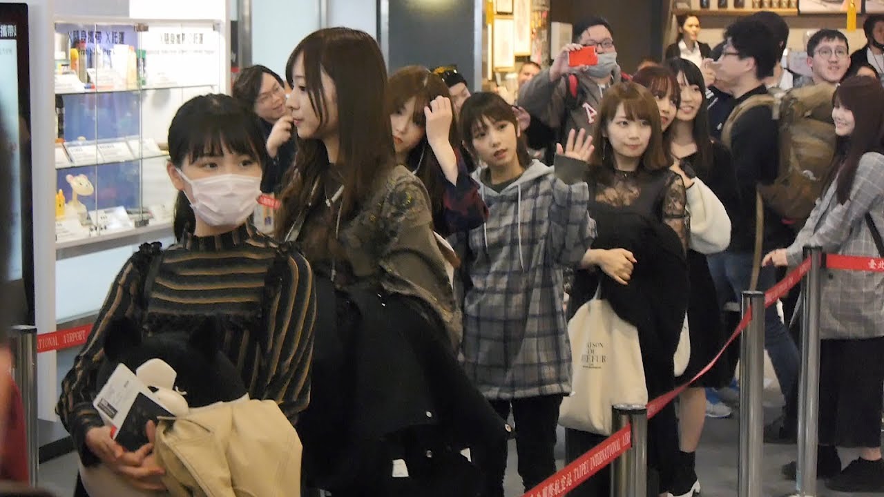 乃木坂46与田祐希、山下美月、大園桃子、梅澤美波、松村沙友理、秋元真夏、伊藤理々杏、斉藤優里、阪口珠美、佐藤楓、新内眞衣、高山一実、寺田蘭世、中田花奈、星野みなみ、山崎怜奈、渡辺みり愛送機