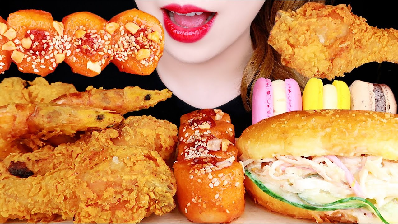 ASMR FRIED CHICKEN, SAUSAGE RICE CAKE, SALAD BREAD, MACARON 치킨, 소떡소떡 마카롱 먹방 EATING SOUNDS MUKBANG