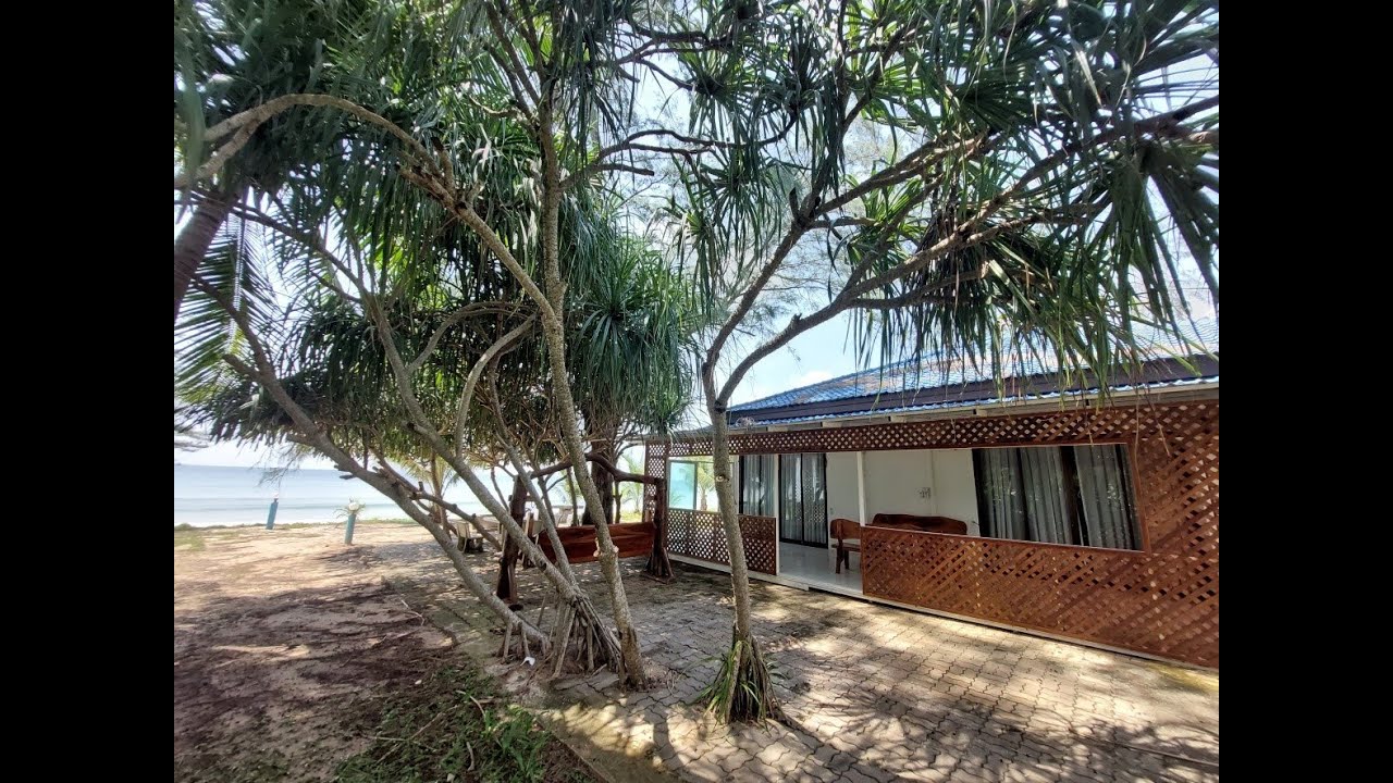 บ้านพักติดทะเลระยอง M1 beachfront หาดส่วนตัว 4ห้องนอน ปิ้งย่างได้ มีสระให้เล่น รับสูงสุด 20ท่าน