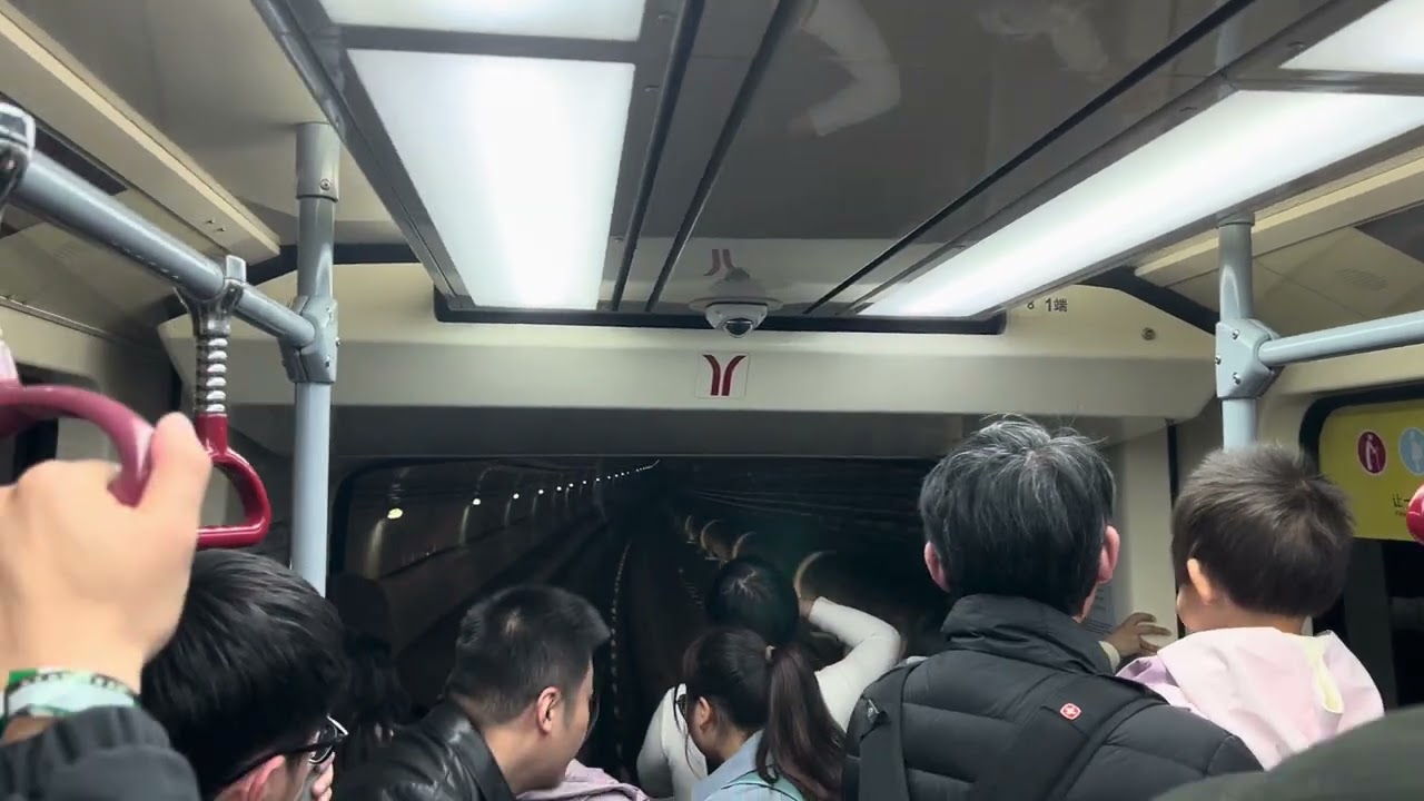 【新年快樂，珠江膠輪無人駕駛地鐵】廣州地鐵APM綫 (MIA009+011) 廣州塔 - 花城大道行車片段