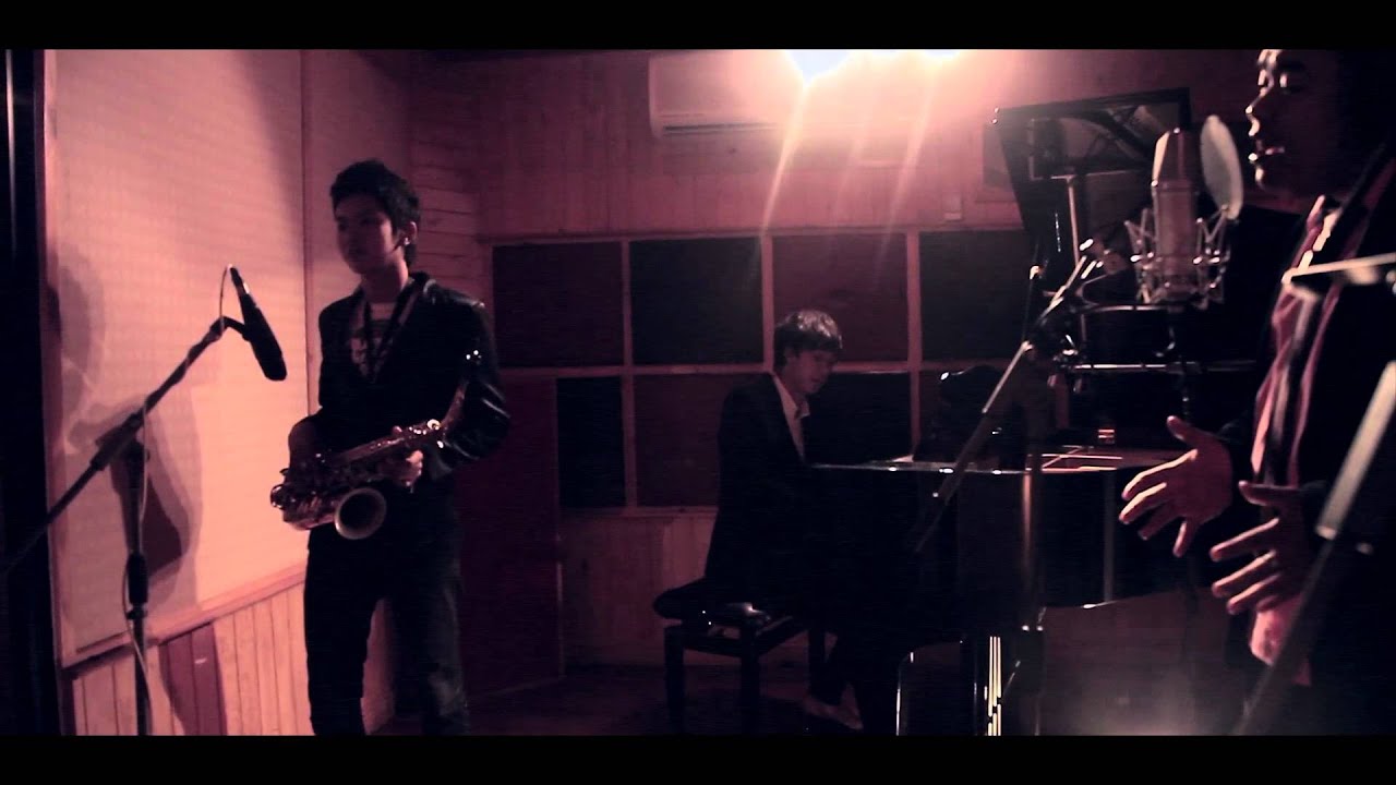 ของขวัญ 6PacKs & เก้าอี้ไม้ Vintage Studio Session