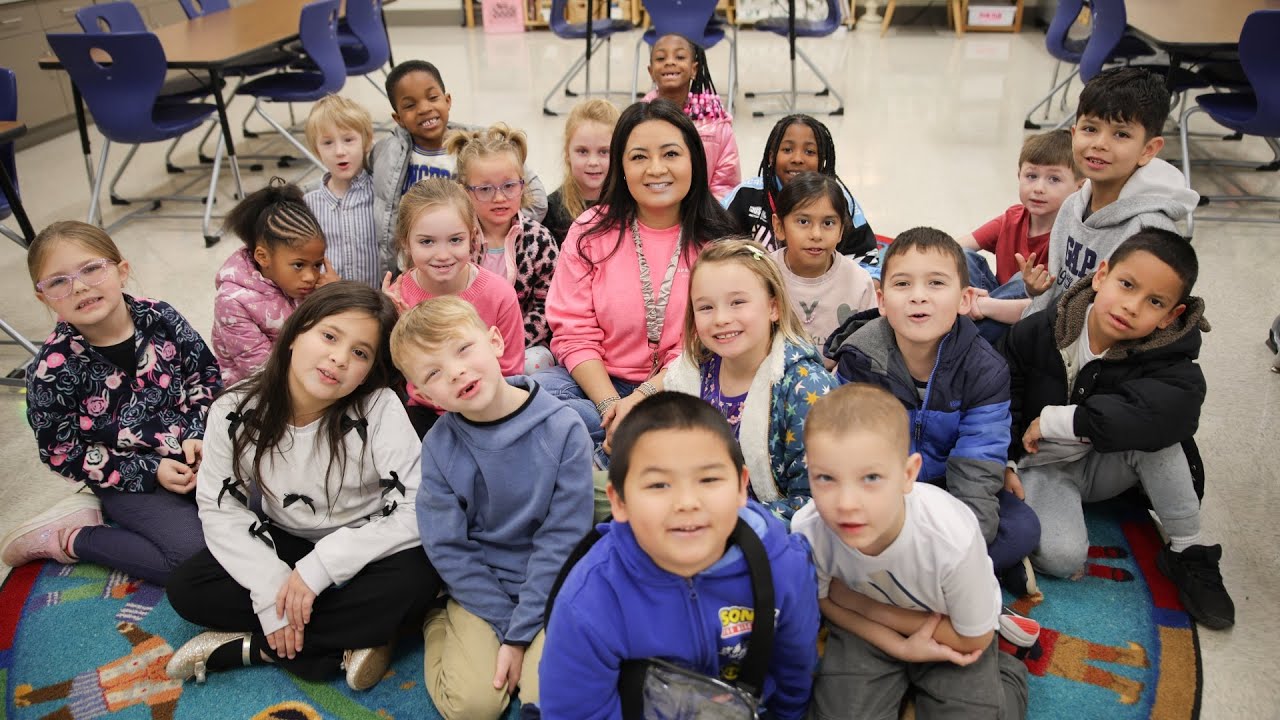 Hendrix Elementary School's Maria Trejo Named Distinguished Literacy Teacher!