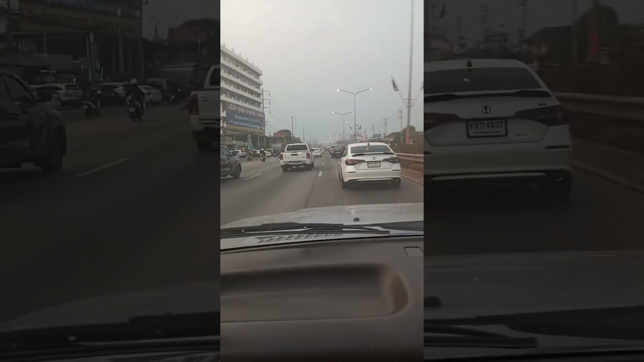 นั่งรถชมวิว พระอาทิตย์กำลังตกดิน เดินทางไปนครปฐม