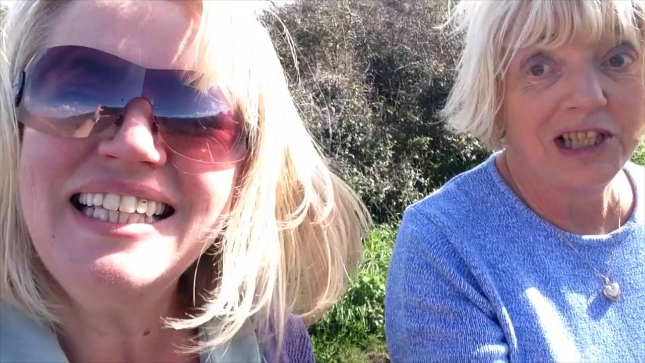 WALKING POLDARK'S CORNWALL - Poldhu Cove, Church Cove  and Halzephron Cliff
