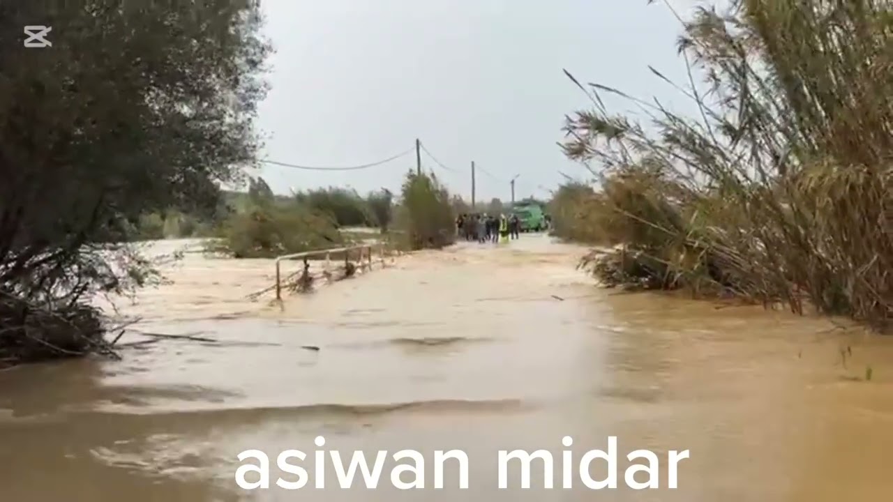  من تطوان: مياه الفيضانات تغمر قنطرة جماعة السوق القديم