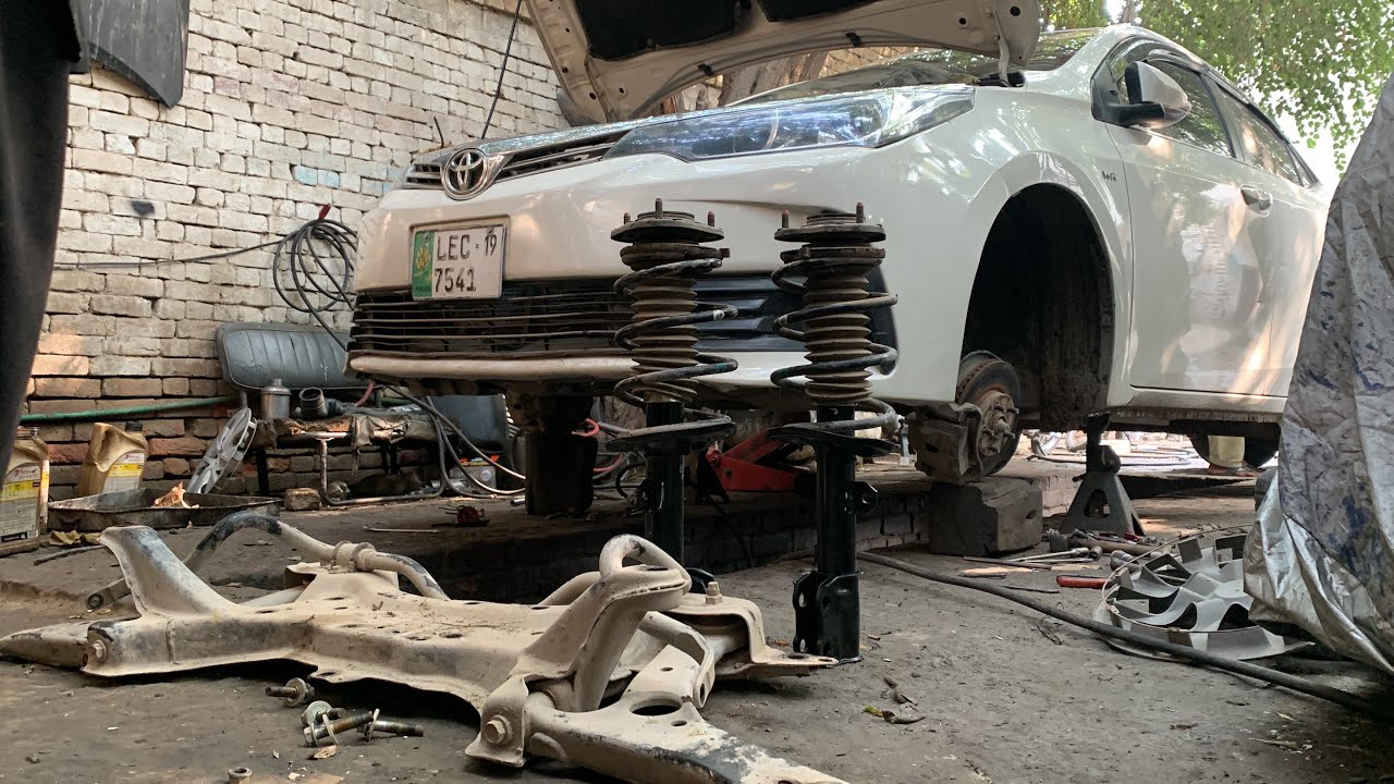 Toyota Gli Suspension Change | Disc Pads Change | Chaudhry Motors Workshop Dunyapur