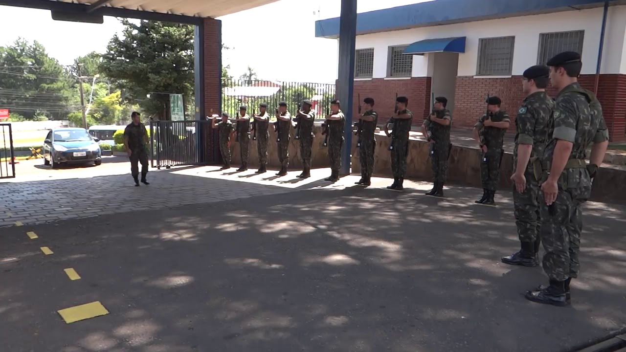 Continência da Guarda Formada - Art 70 e seguintes, RCONT