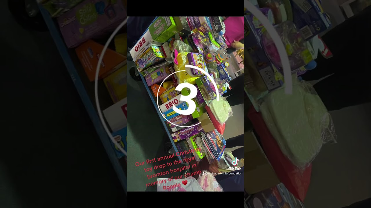 The baby Ronnie foundation Toy drop to the royal bromton hospital 2022