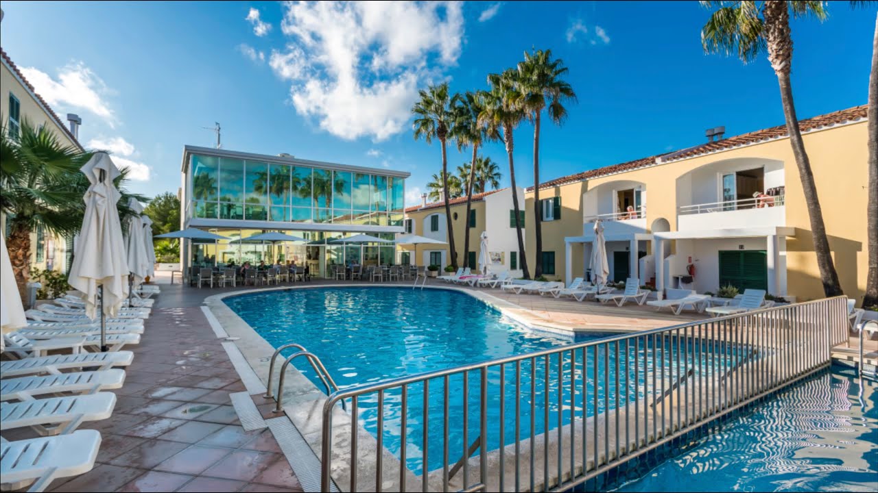 Experience the Ultimate Vacation in Menorca at Cales de Ponent Apartments & Villas