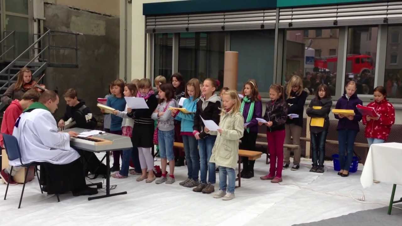 Aufstehen, aufeinander zugehen - Kinderchor Sankt Severus Boppard