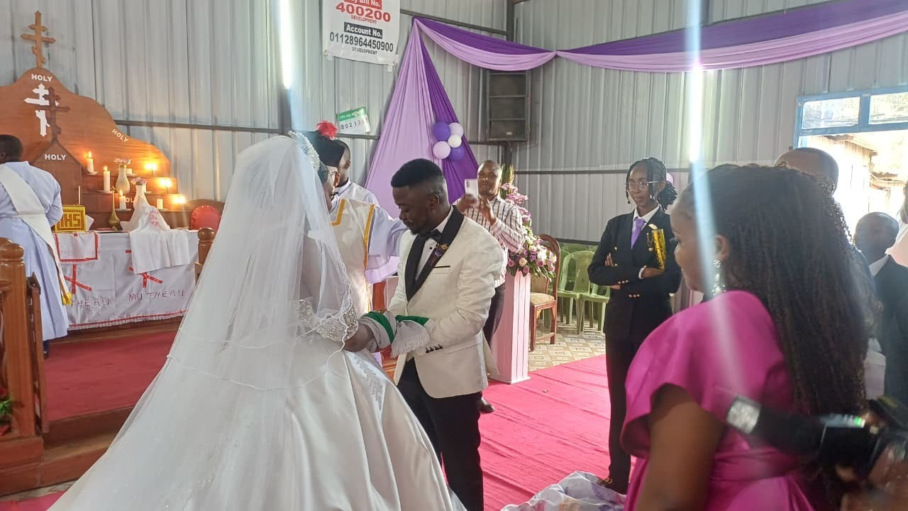 WENDY ANN WEDS TOBIAS  | AIPCA MAJI  MAZURI