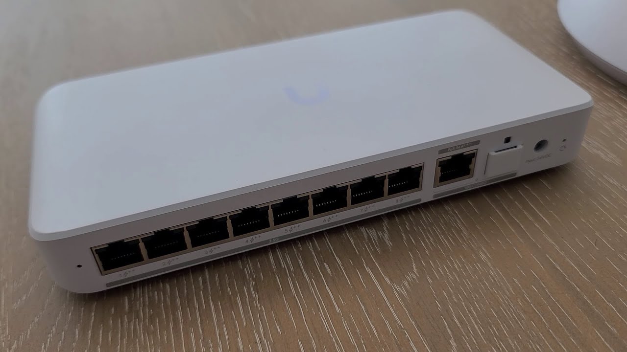 The Best Match for Any WiFi 7 deployment the Unifi Flex 2.5G - A great Ubiquiti Switch