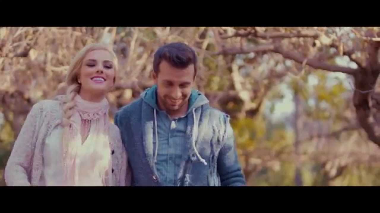 &Theta;ά&nu;&omicron;&sigmaf; &Pi;&epsilon;&tau;&rho;έ&lambda;&eta;&sigmaf; - &Sigma;&alpha;&nu; &Epsilon;&sigma;έ&nu;&alpha; | Thanos Petrelis - San Esena - Official Video Clip