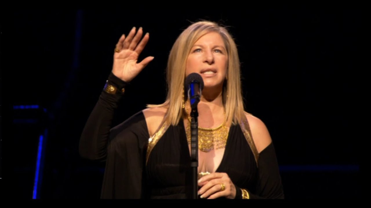 Barbra Streisand Live In Concert - 2006 - DVD Extra 2 - The Woman In The Moon