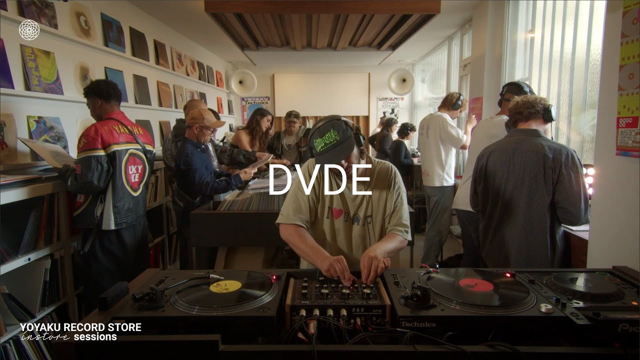 Yoyaku Instore Session with DVDE