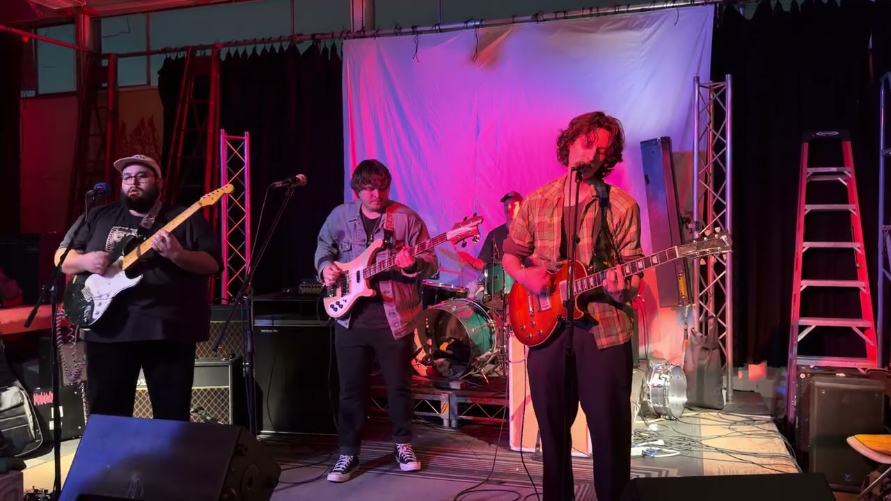 Concrete Shoes Green Auto Pop Up Stage 29/01/26