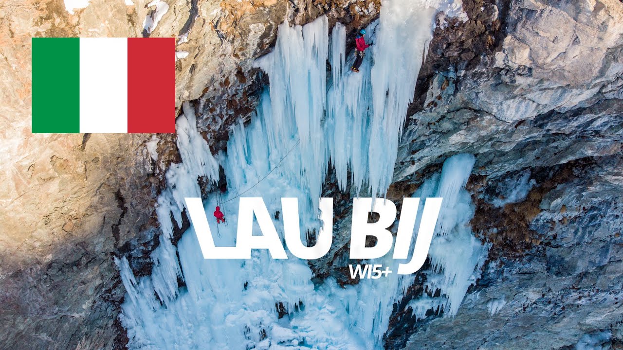 Ice climbing Lau Bij WI5+, Cogne, Aosta Valley