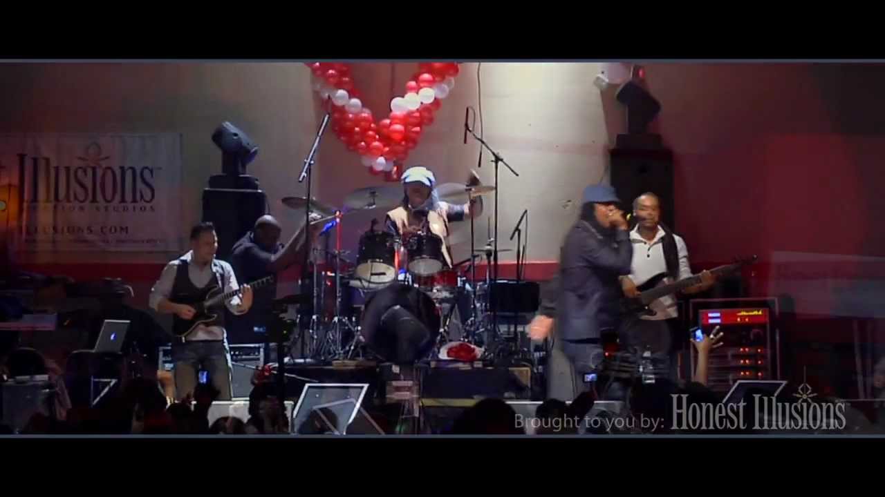 Maxi Priest Live In Concert 2012 - Brooklyn NY (HD)