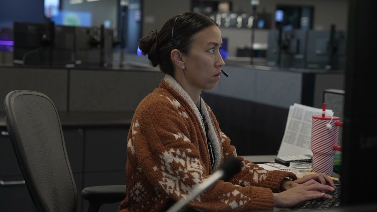 Inside Henderson&rsquo;s 9-1-1 Dispatch Center | How Emergency Calls Are Handled