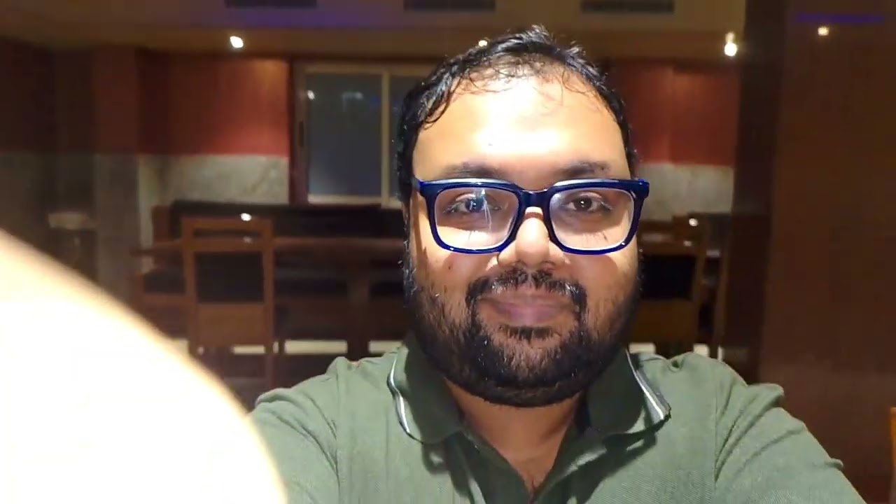 रात के 12:00 गए सुनसान से रेस्टोरेंट में 😨 | Jamshedpur Restaurant @ShowbhikRoy 