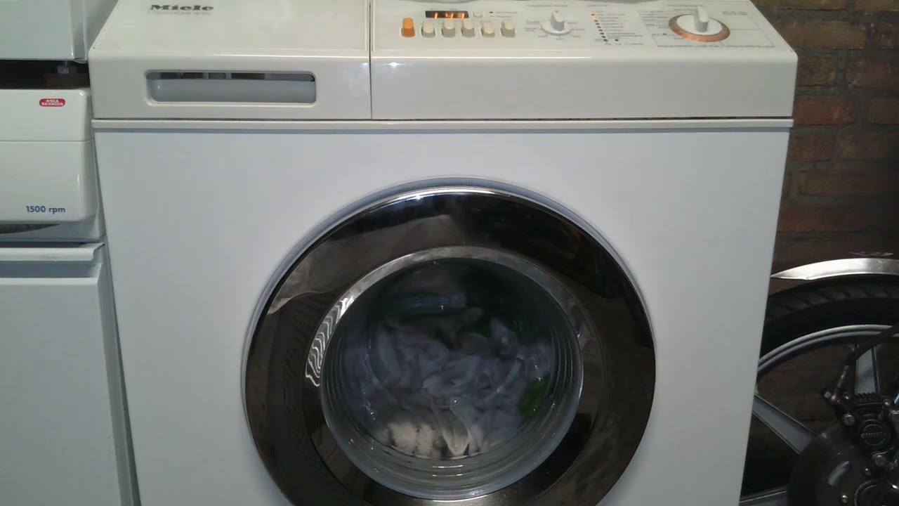 Miele W957: Cottons 95 Water+