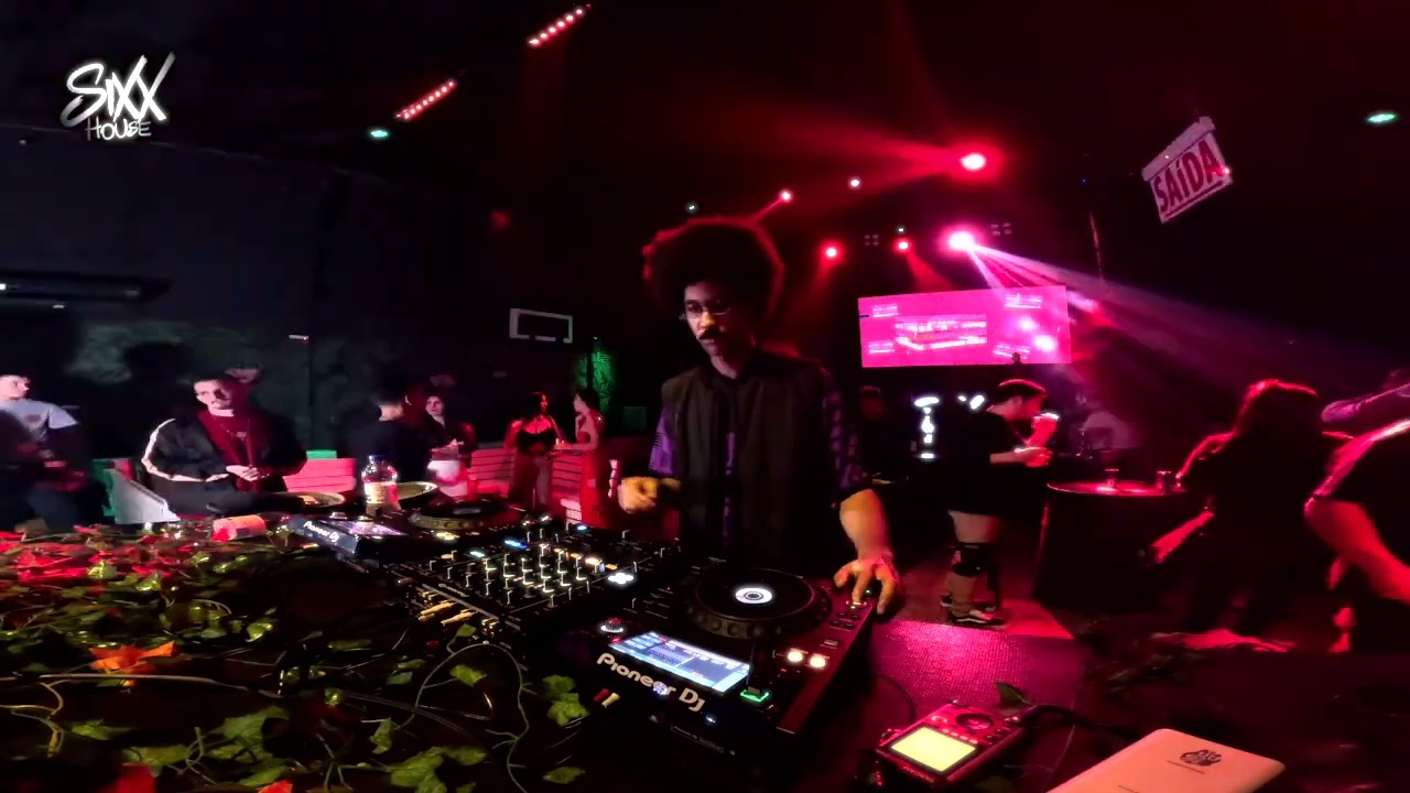 IZION @SIXX HOUSE FLORIAN&Oacute;POLIS SC