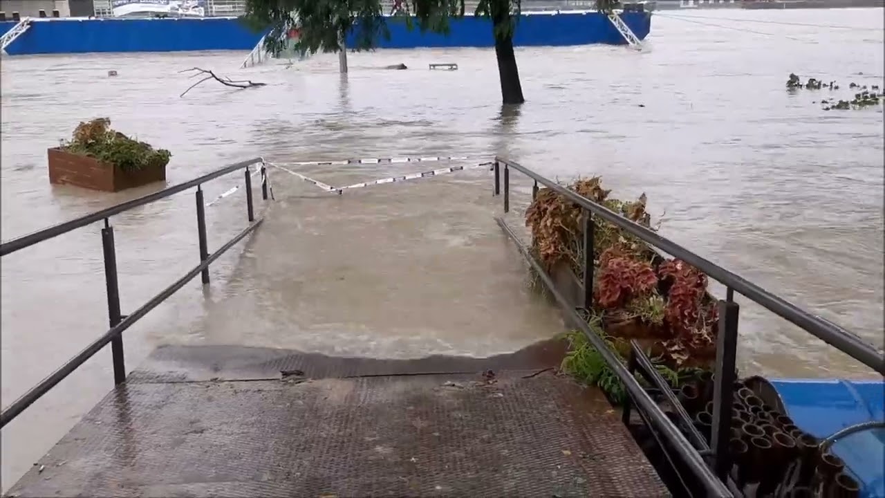 Dunaj sa blíži ku svojmu maximu