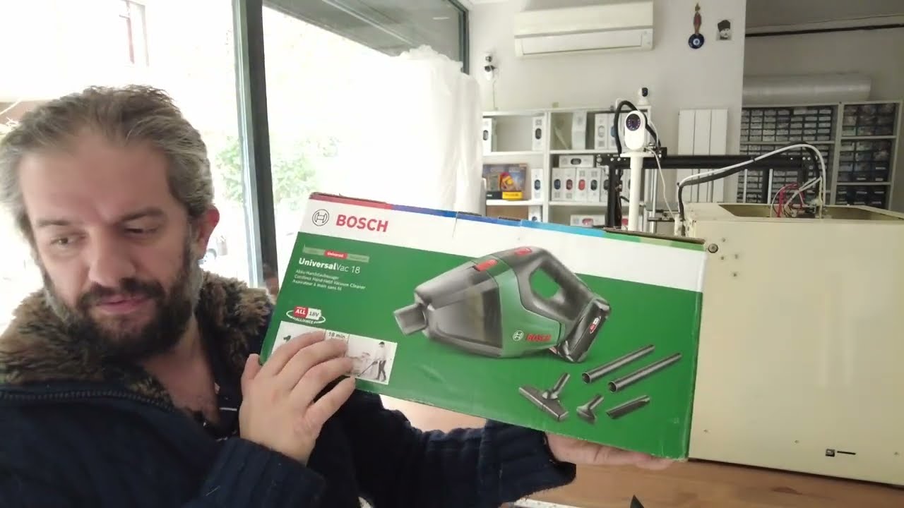 Testbericht zum wiederaufladbaren 18-Volt-Autostaubsauger Bosch UniversalVac 18