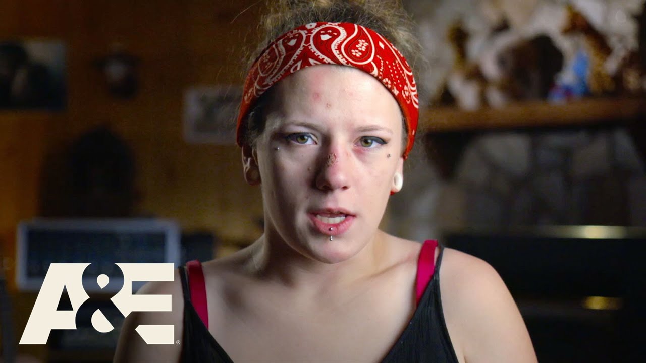 Intervention: Elizabeth&rsquo;s Difficult Childhood Leads to Drug Addiction From Teen Years | A&E