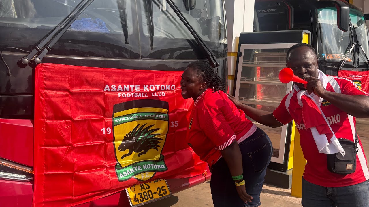 Kotoko Supporters at Paradise Rest Stop | 10:30am | En route to Accra | Kotoko vs Wydad