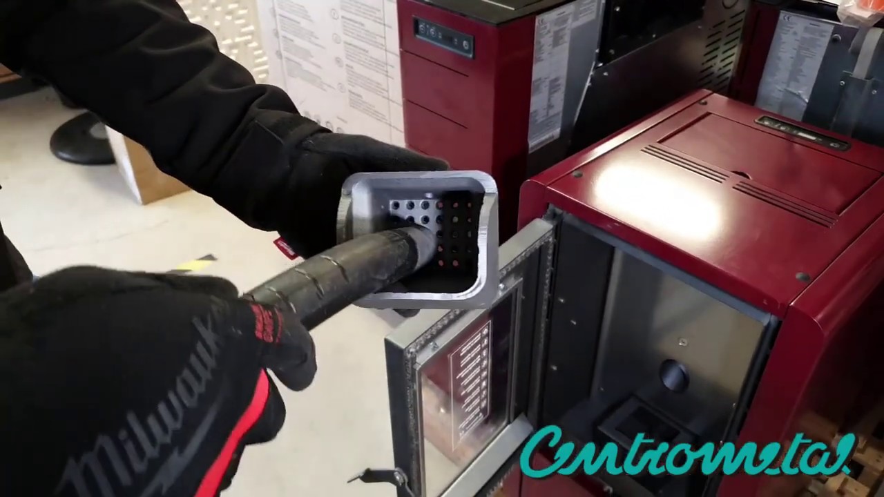 CENTROMETAL | Granulu kamīna Z6 apkope | Чистка пеллетного камина Z6 | How to clean pellet stove Z6