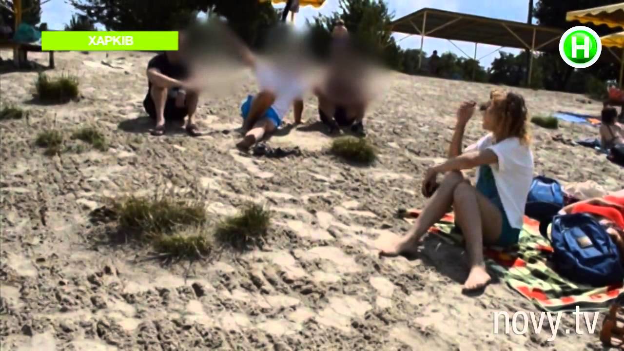 Как с помощью розового матраса платный пляж сделать бесплатным? - Абзац! - 25.08.2015