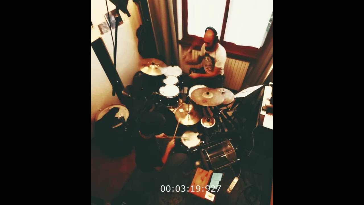 Song 002 - Vinnie Colaiuta 