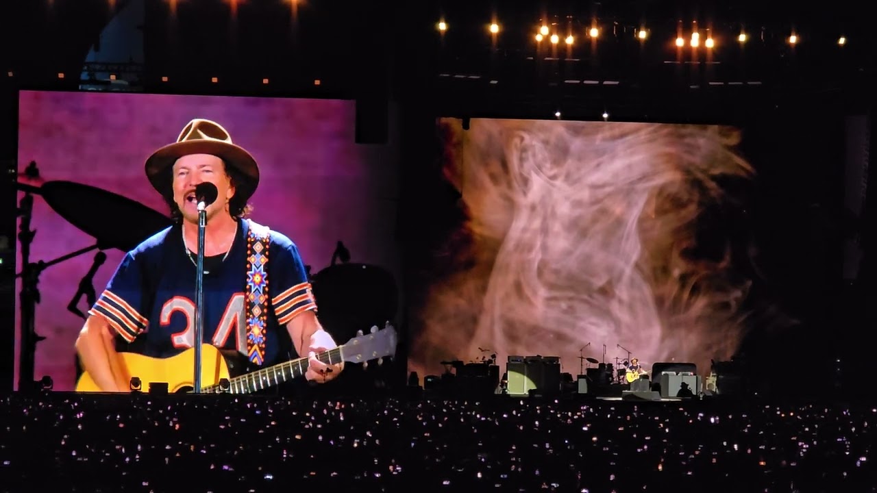 Last Kiss (Wayne Cochran cover) - Pearl Jam - Sydney November 21, 2024