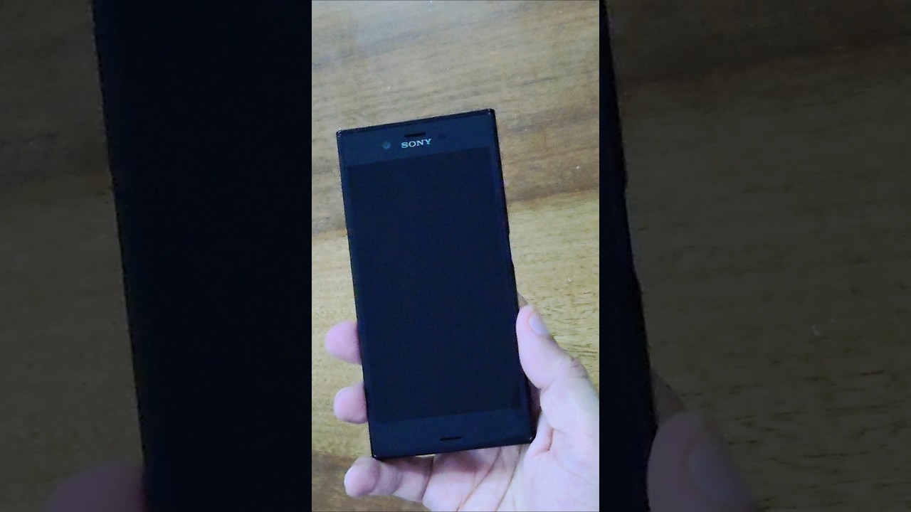SONY XPERIA XZ in Black Color